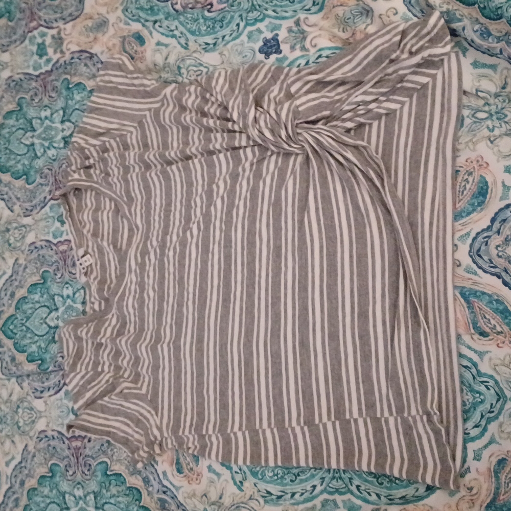Stripped gray and white shirt